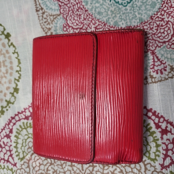 Louis Vuitton Red Epi Leather Wallet - Picture 2 of 8